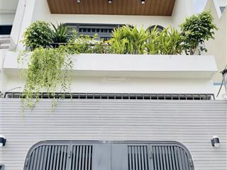 Ban ban đầu xây để ở lâu dài, nhưng chuyện gia đình thay đổi, nên em buộc lòng bán căn nhà này,1tỷ2