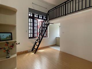 Cho thuê phòng khép kín, full nội thất, ngõ ô tô rộng thoáng có gác xép