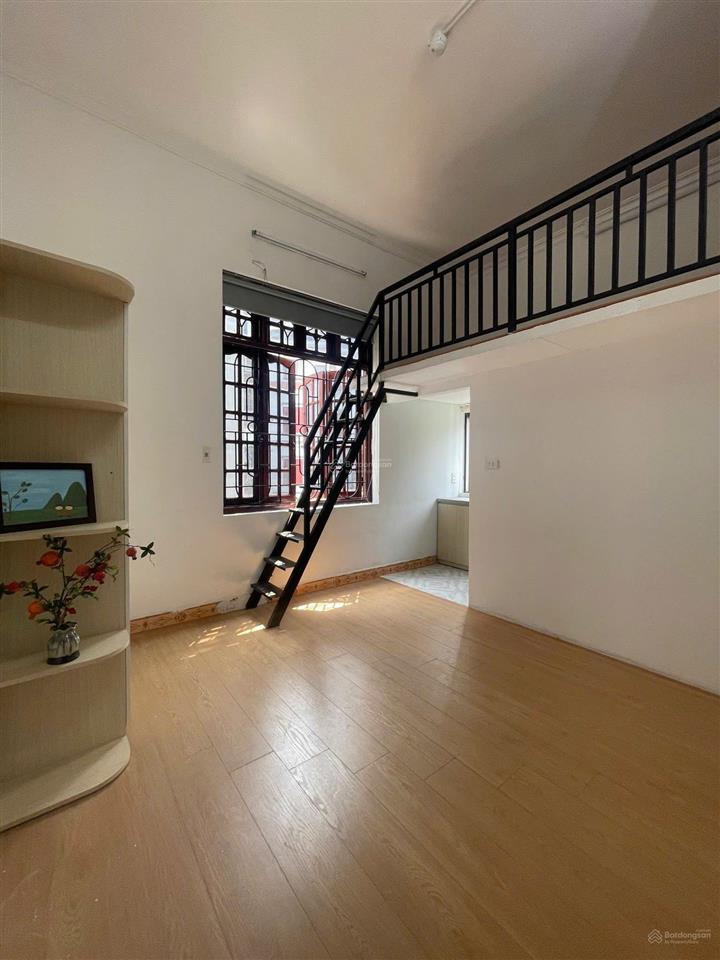 Cho thuê phòng khép kín, full nội thất, ngõ ô tô rộng thoáng có gác xép