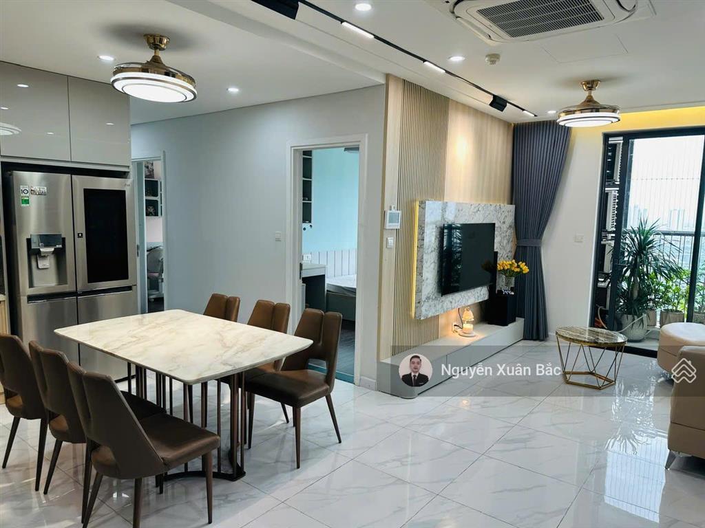 Chủ nhà gửi bán quỹ căn 2 ngủ giá tốt nhất thị trường cập nhật tháng 7/2025full nội thấtview đẹp