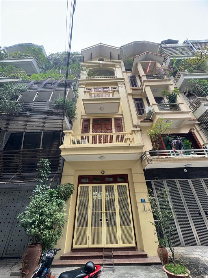 Bán nhà riêng tại nghĩa đô, 32 tỷ, 75m2, 6pn, 6wc, đầy đủ tiện nghi