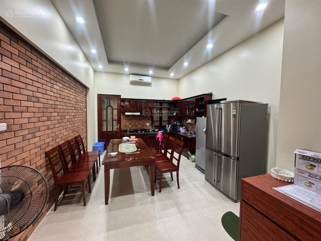 Bán nhà riêng tại nghĩa đô, 32 tỷ, 75m2, 6pn, 6wc, đầy đủ tiện nghi