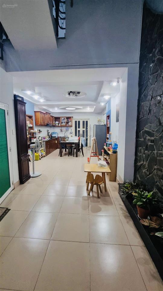 Bán nhà 1/ ngay nhà máy bia, giáp gv, hẻm xe hơi vào nhà  100m2, 4 tầng mới