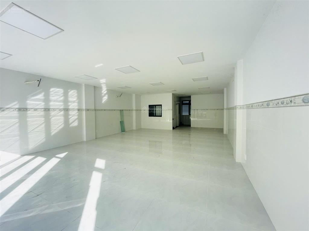 Mặt tiền đường nhựa 20m kđt vạn phúc  147m2 nhà 5 tầng thông sàn  thu 55tr  vị trí đẹp