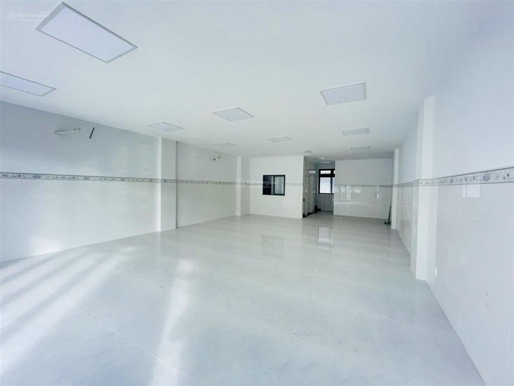 Mặt tiền đường nhựa 20m kđt vạn phúc  147m2 nhà 5 tầng thông sàn  thu 55tr  vị trí đẹp