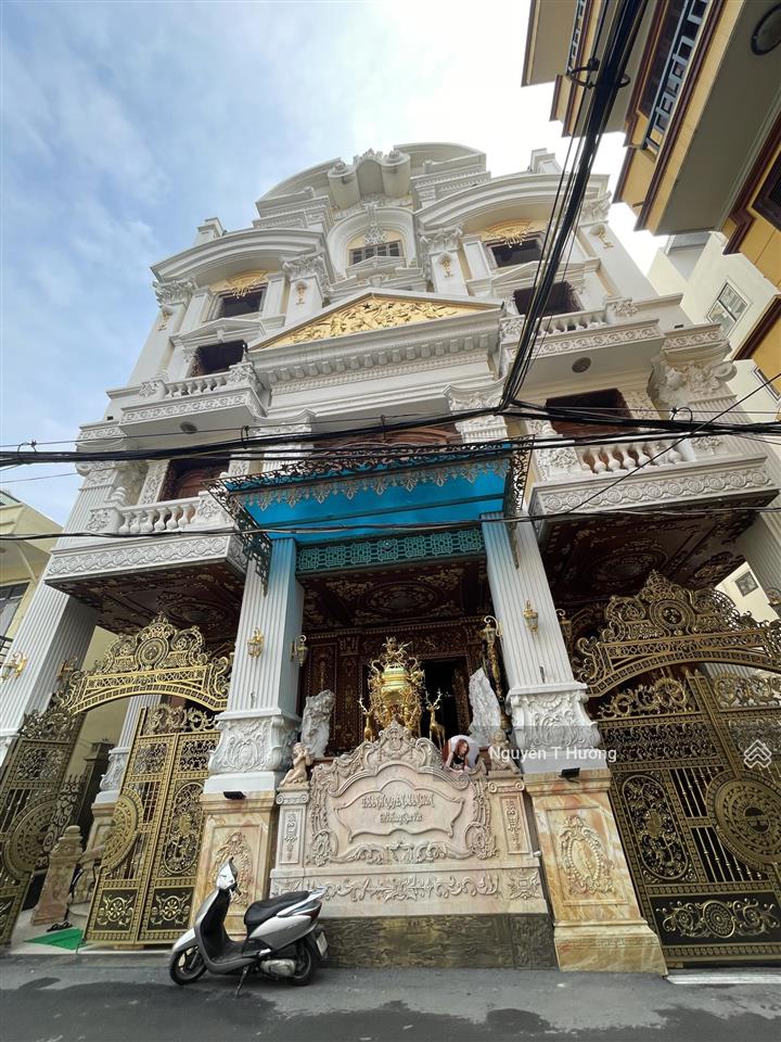 View hồ hoàng quốc việt  55m 6 tầng thang máy  gara ô tô  kinh doanh  hàng xóm biệt thự vàng