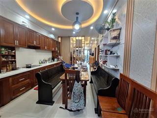 Gần gigamall  nhà 2 tầng ngang 8m  diện tích 240m2