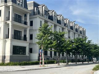Bán nhanh liền kề mặt ngoài, xây 4 nổi 1 hầm. căn đẹp. giá chỉ hơn 200tr/m2