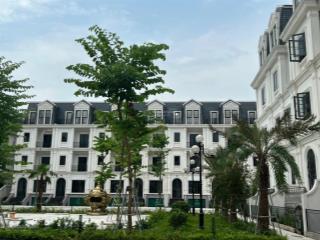Chủ nhà kẹt tiền cần bán gấp căn lk xây 4 tầng nổi 1 tầng hầm. diện tích 120m2. giá nhỉnh 30 tỷ