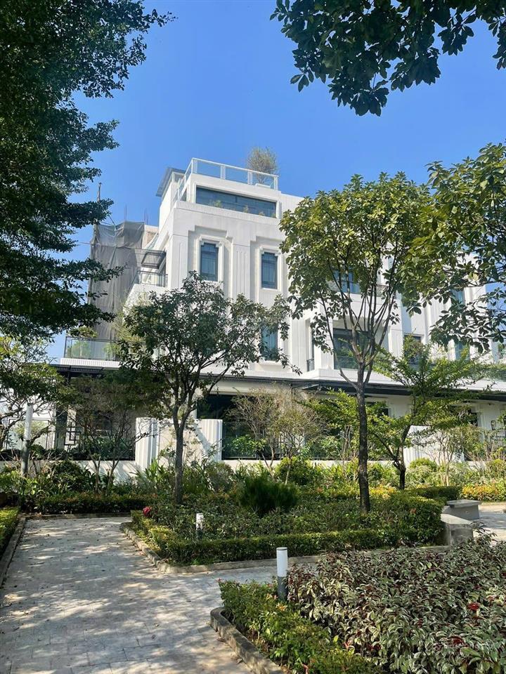 Chính chủ gửi bán gấp biệt thự k6 ciputra. giá chưa đến chỉ hơn 300tr/m2