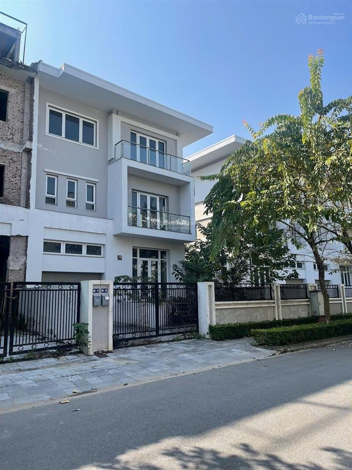 Chính chủ gửi bán gấp biệt thự k6 ciputra. giá chưa đến chỉ hơn 300tr/m2