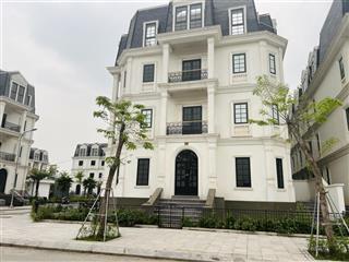 Bán gấp căn liền kề góc đẹp nhất dự án. mặt tiền rộng 30m. xây 4 nổi 1 hầm, trước mặt công viên