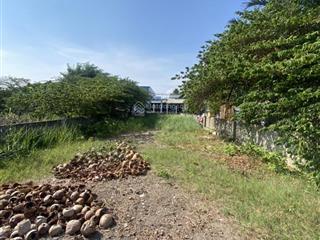 Bán đất tại lê văn lương, 6,5 tỷ, 270 m2, chỉ với view đẹp 2mặt tiền