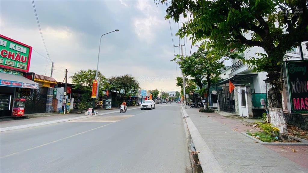 Siêu phẩm mảnh đất gần 2.000m2, lô gốc 2 mặt tiền kinh doanh  có dòng tiền, chỉ nhỉnh 30 triệu/m2