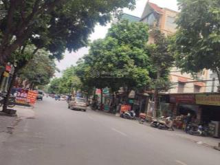 Mảnh đất vàng.còn sót lại.mậu lương.kiến hưng .ô tô tránh vào nhà.cách phố chính 30m.
dt61m2 giá