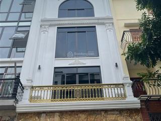Kđt văn khê.83m2/5t.mt5m. 19,9 tỷ.thang máy.phân lô vỉ hè.kinh doanh.ô tô tránh đỗ, vào nhà .
+ vị