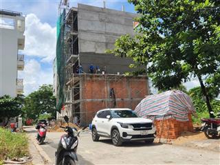 Bán đất đường ô tô, ngay phú mỹ hưng quận 7 giá 6 tỷ 800 triệu