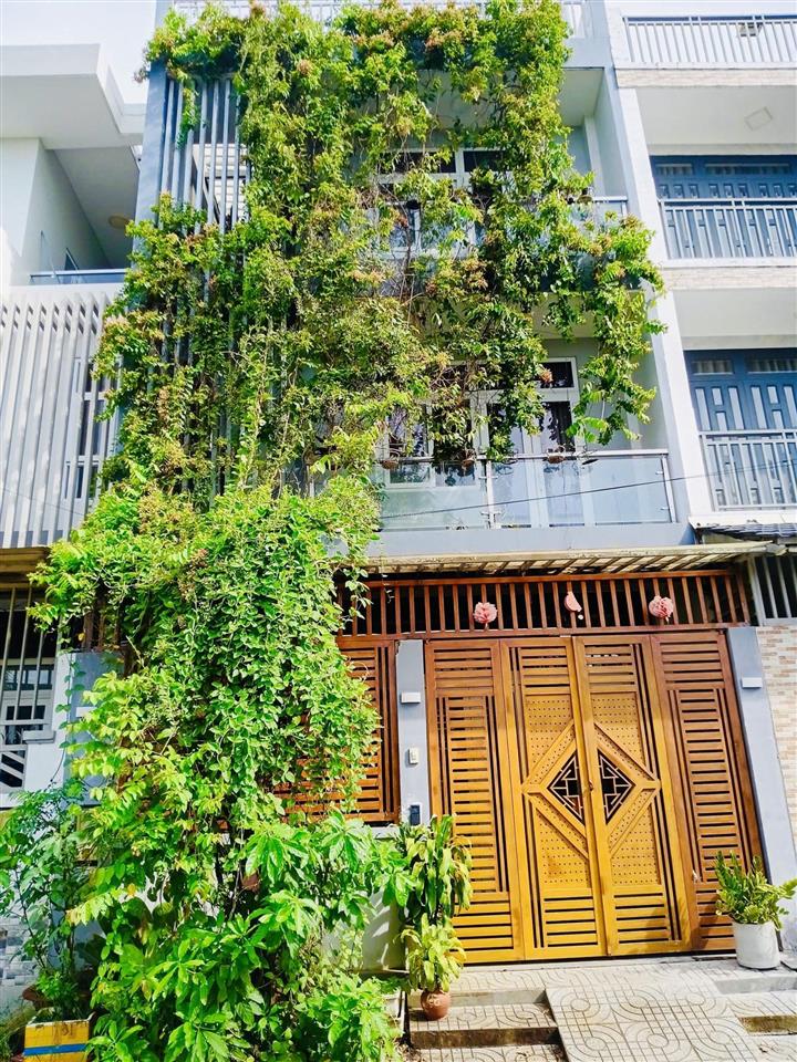 Bán nhà mới đẹp đường ô tô kdc đào sư tích nhà bè giá tốt 9 tỷ