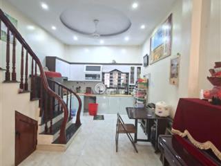 Bán nhà quang tiến, 60m2, chỉ 11.x tỷ, nhà đẹp, ô tô để trong nhà