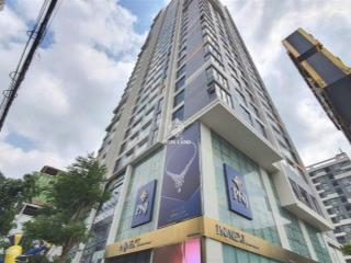Em cần bán nhanh căn hộ 110 cầu giấy 3n2w dt  86m căn góc view đẹp, full nội thất cao cấp.