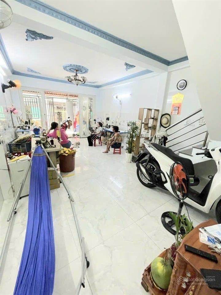 Chỉ 5 tỷ  nhà đẹp hxh ngay bờ kè tham lương, tân thới hiệp, q. 12  2 tầng  ngang 4,2m