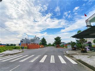 Cần tiền bán gấp lô ngay vincom long thành 206m2 ngay lê duẩn, sang tên luôn