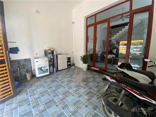 Đất có nhà cực tiềm năng giá trị tăng vọt phân lô ô tô tránh kinh doanh cực đỉnh view siêu thoáng