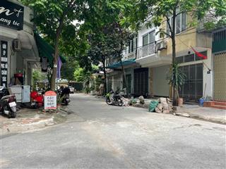 Hiếm, tt cầu giấy  kinh doanh  lô góc  diện tích rộng  ở ngay  ô tô qua nhà  giá nhỉnh 13 tỷ