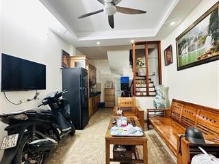 Chỉ 7.45 tỷ, chính chỉ cần bán gấp nhà phú đô 37m2 x 5 tầng, ngõ rộng thoáng sáng, 3 bước ra ô tô