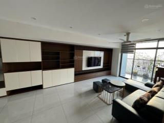 Chính chủ cần bán căn hộ new skyline văn quán, 135,8m2  3pn, 1 kho nhỏ, 2 wc  căn góc