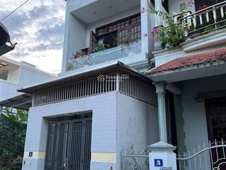 Chính chủ cần tiền cần bán gấp nhà riêng tại phú thượng huế,giá siêu rẻ3,950tỷ,195m2,3pn,2wc,1pk
