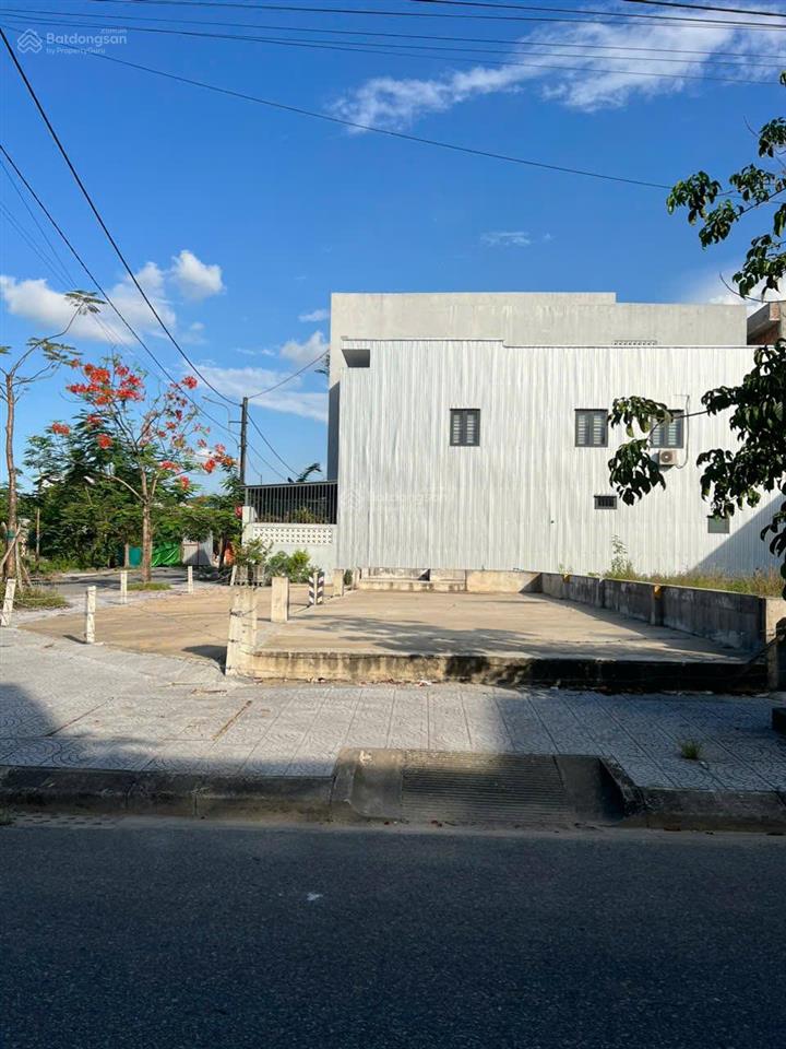 Chính chủ cần bán gấp lô góc 2 mặt tiền hà văn chúc và phan đình giótkqh bầu vá,huế,giá rẻ197,2m2