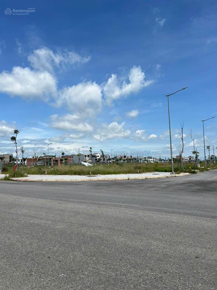 Đất rẻ, siêu phẩm cần bán nhanh tại hương sơ, huế 227,9m2 view đẹp giấy tờ đủ giá f0 4tỷ 500, hot
