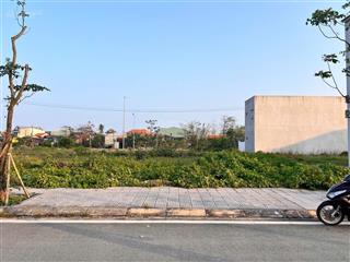 Đất rẻ, siêu đẹp cần bán nhanh, tại bắc hương sơ, huế  96,3 m2, view đẹp giấy tờ đủ giáf02tỷ 080