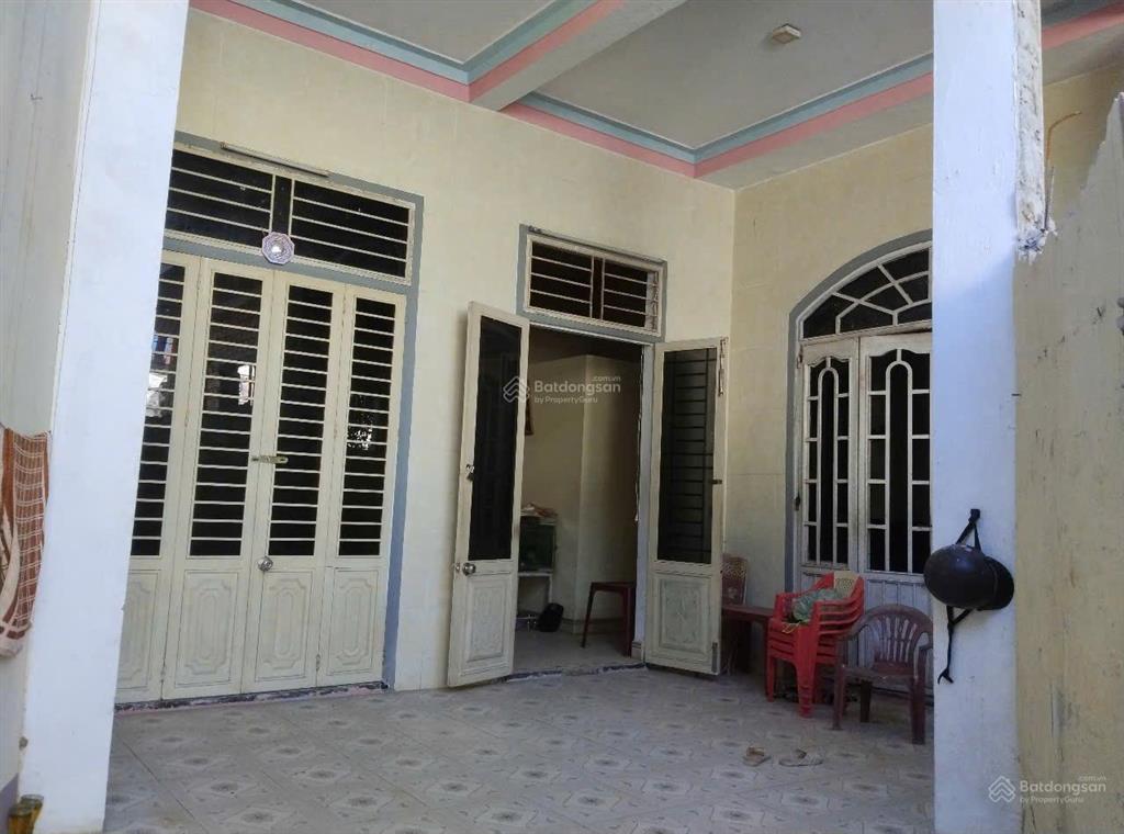 Chính chủ cần bán gấp nhà riêng giá rẻ 3 tầng 90m2  phú hiệphuế chỉ với 2 tỷ hàng hiếm