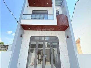 Chính chủ bán nhà mt gần công an xã long trạch, cần đước, 2.8 tỷ/90m2, công chứng ngay