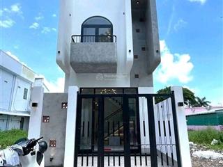 2tỷ 2/100m2, nhà 2 tầng full nội thất, cách chợ bình chánh 15p