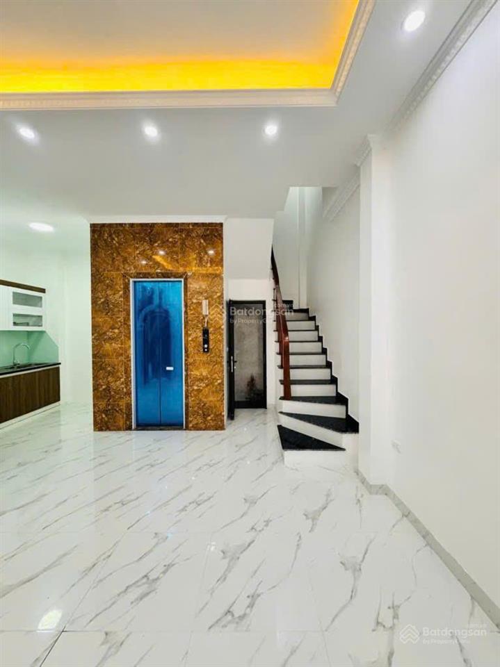Duy nhất! nhà phú thượng 5 tầng thang máy thiết kế hiện đại bắt kịp xu thế tương lai