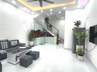 Nhà đẹp phố cát linh dt 52mmt 5m giá 9.2 tỷ