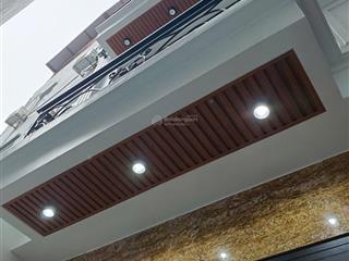 Nhà đẹp phố chùa láng dt48m nhỉnh 10 tỷ