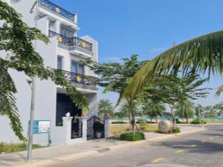 Chủ em có mua đất ở ngay nguyễn hữu trí 90m2 bán lỗ cho anh chị 1.5 tỷ.  em  0388 855 ***