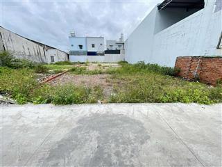 Chú chủ đi nước ngoài ở với con bán lại 273.3m2 đất, mặt tiền đường, nở hậu, sổ hồng riêng