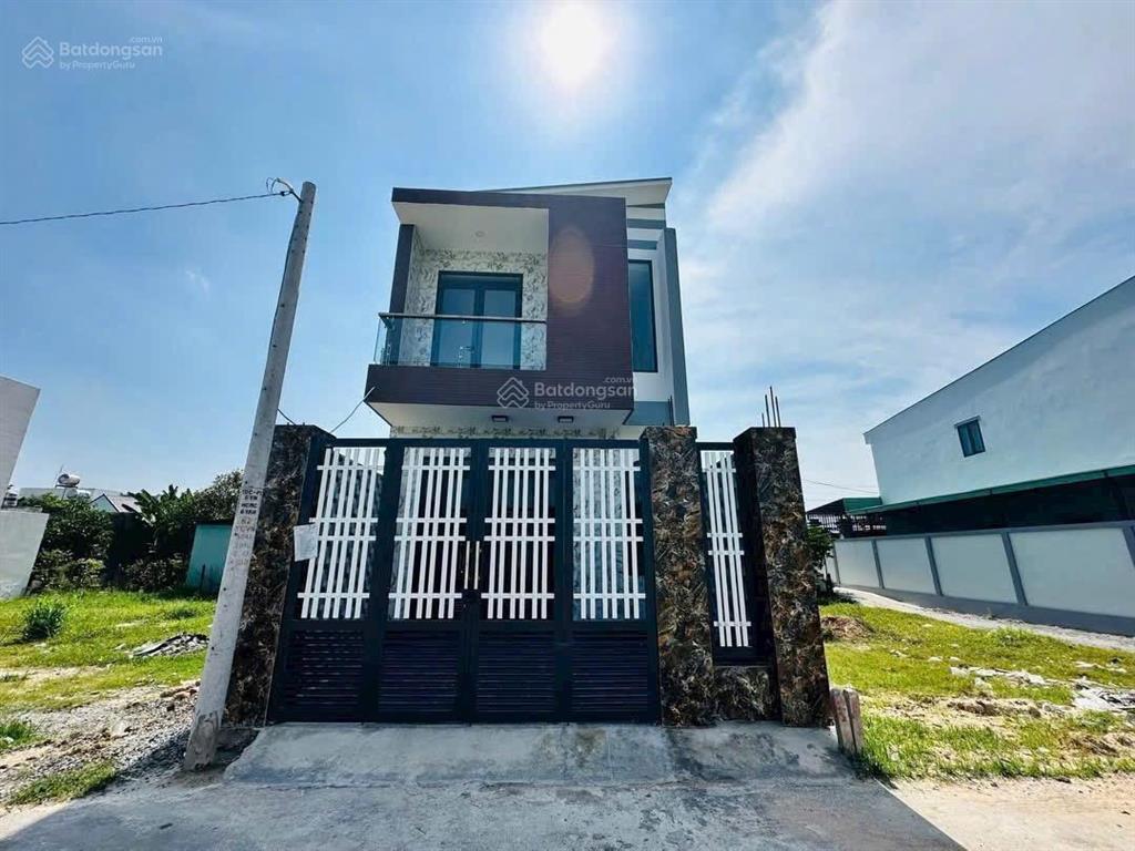 Siêu phẩm khách em gửi, nhà mới 100%, đã hoàn công, giá 3tỷ1/86m2,sổ hồng riêng,công chứng sang tên
