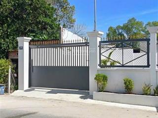 Bán đất tặng nhà! chủ kẹt tiền cần bán 153,9m2 đất ngay mặt tiền đường, shr, pháp lý chuẩn chỉnh