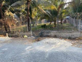 Xã trung lập hạ, 148m2. chú sáu cần tiền lên sài gòn sống bán nhanh lô đất ở quê