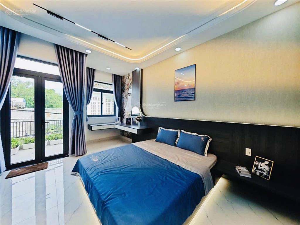 Hiếm! bán nhà 3 tầng 5x13m sát chợ thủ đức kha vạn cân hơn 4 tỷ, linh đông  thủ đức