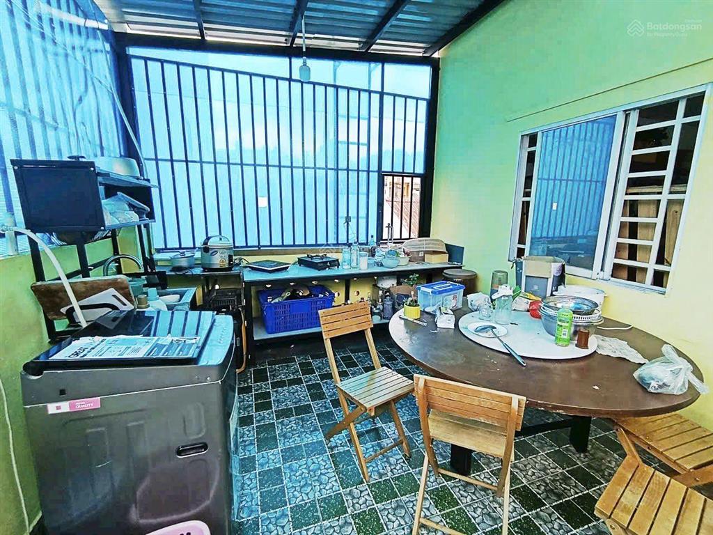 Hot  hàng hiếm  bán nhà quận 1 giá quận 8