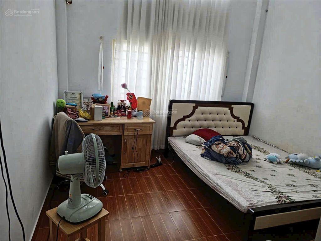 Hot  hàng hiếm  bán nhà quận 1 giá quận 8