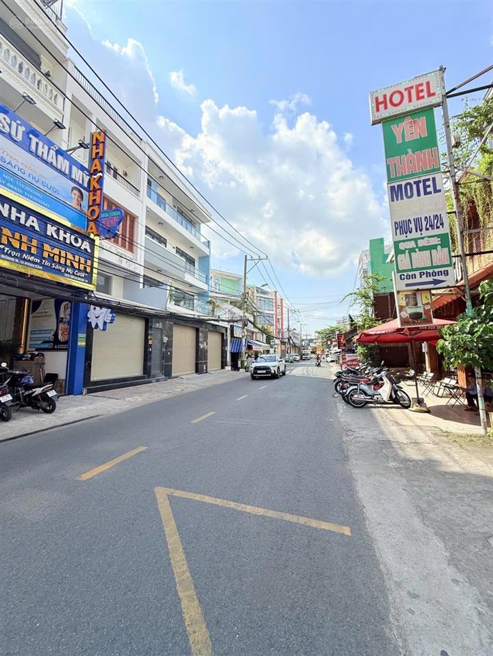 Khách sạn mt tên lửa  dòng tiền ổn định  vị trí đẹp  ngang mt 12m