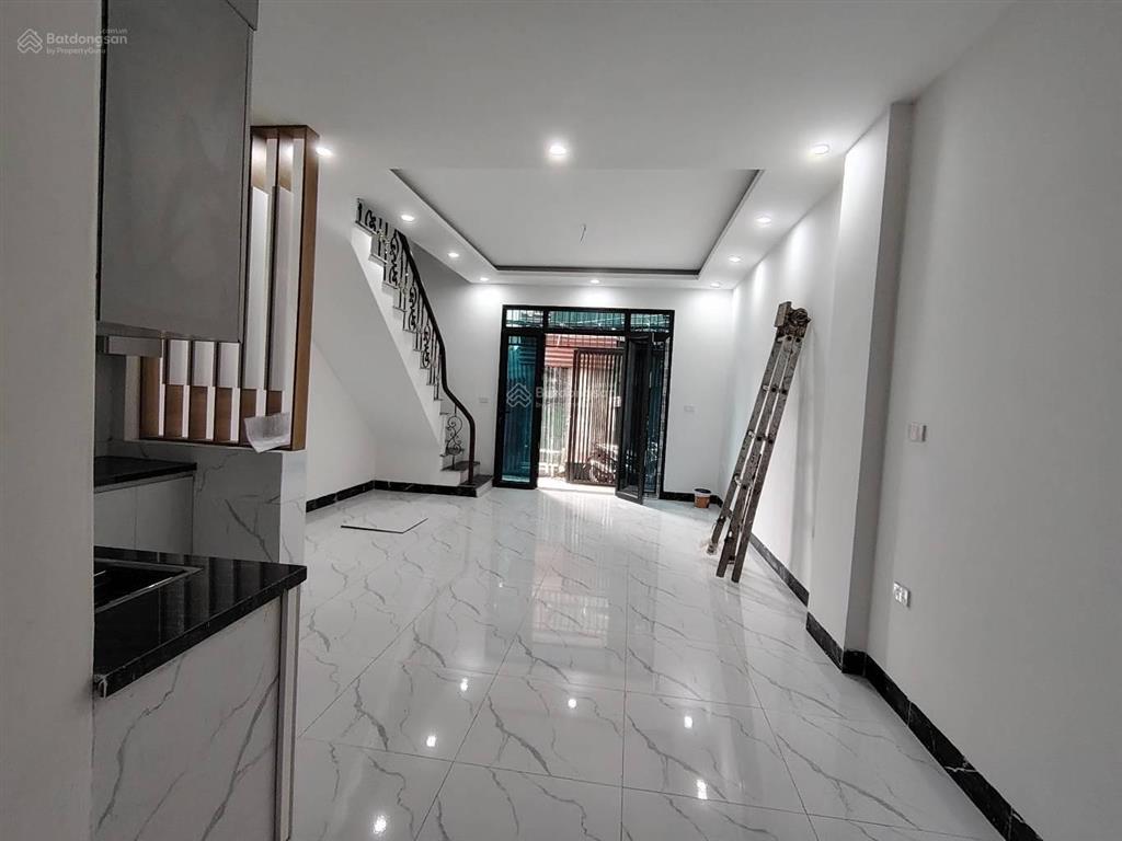 Rẻ nhất âu cơ  50m2  3 tầng 3 ngủ  mặt tiền siêu phẩm 5m, ô tô đỗ sát cửa